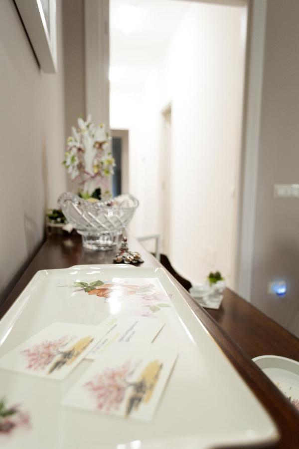 L' Albero Di Giada Bed & Breakfast กาแซร์ตา ภายนอก รูปภาพ