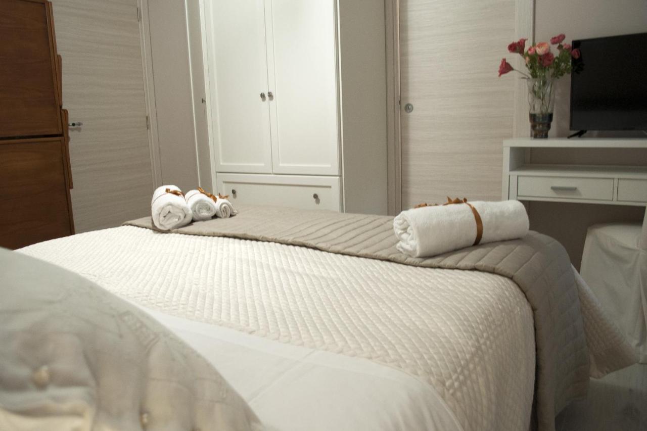 L' Albero Di Giada Bed & Breakfast กาแซร์ตา ภายนอก รูปภาพ