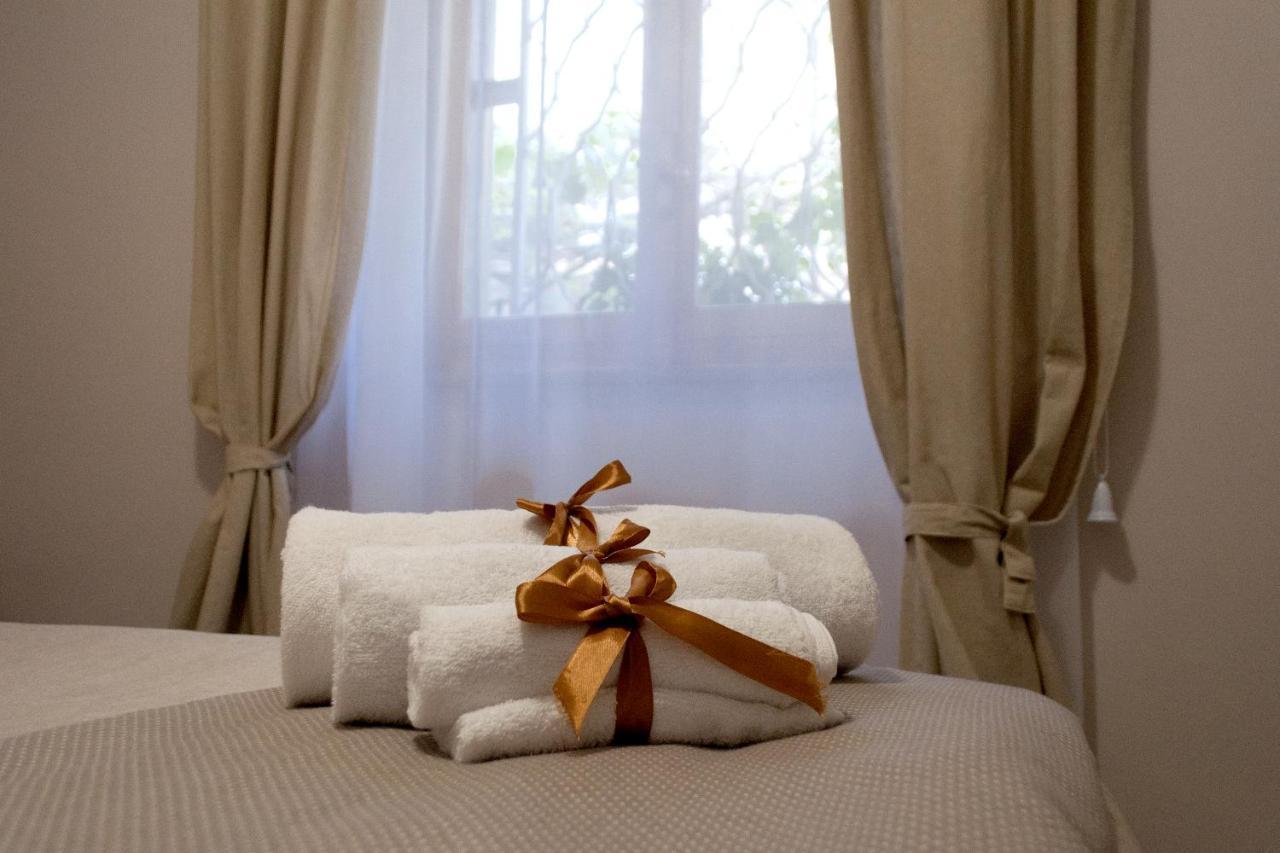 L' Albero Di Giada Bed & Breakfast กาแซร์ตา ภายนอก รูปภาพ